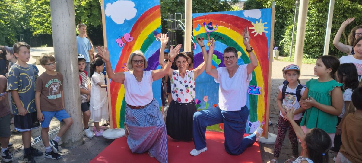 In den wohlverdienten Ruhestand verabschiedet.